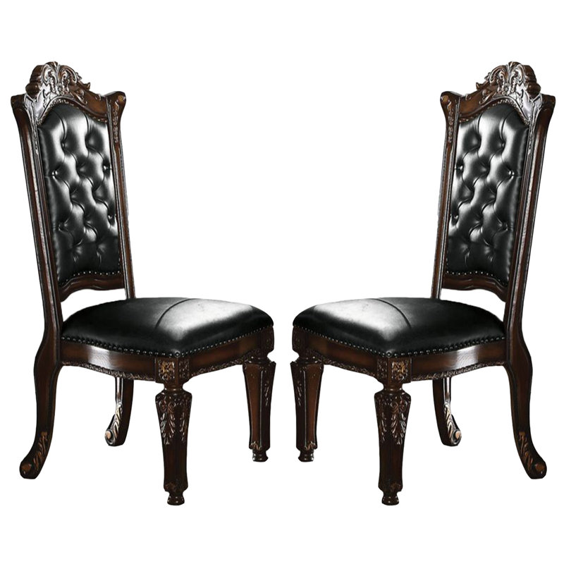 Chaise d'appoint capitonnée en noir