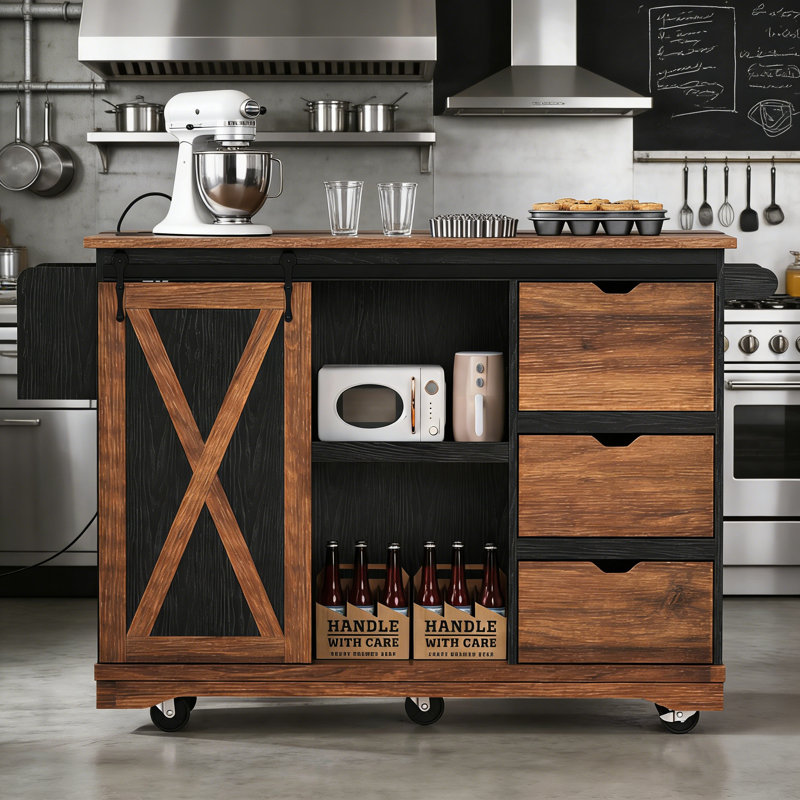 Îlot de cuisine de 55,5 pouces avec abattant, prise de courant, porte de grange et roulettes pour un rangement et un espace de travail flexibles.