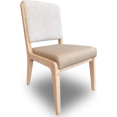 Chaise rembourrée Reinolde en sable blanc, babeurre et dune