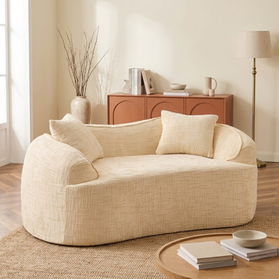 Causeuse incurvée 67 po avec deux coussins sans assemblage 67 po Modern
