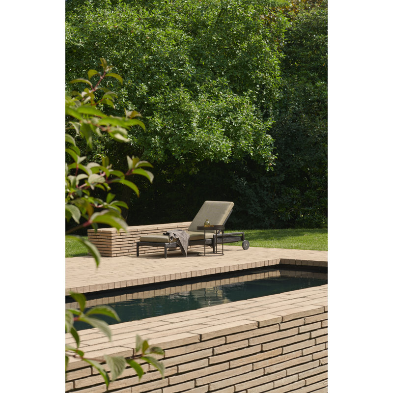 Jack Outdoor Teak Chaise Lounge, Green, Varnished Teak Black