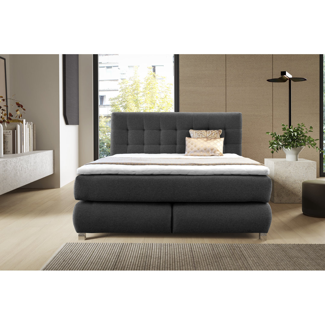 Echtes Boxspringbett Blaire mit Zwei Matratzen und Topper