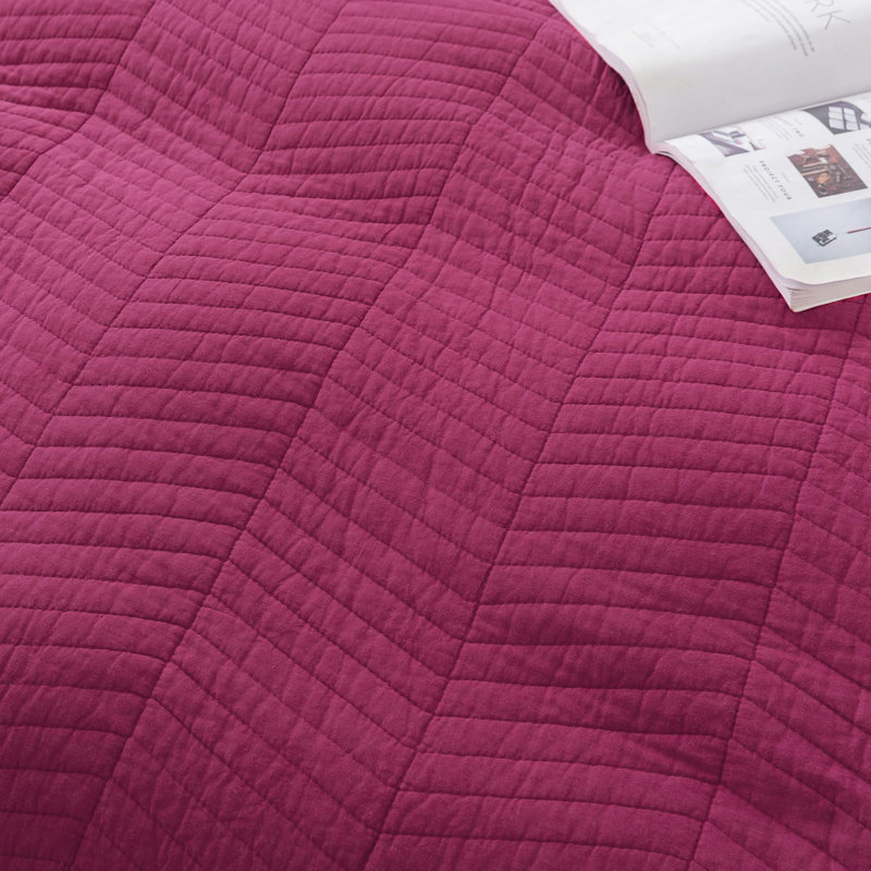 Cotton Quilt, Queen Quilt + 2 Shams, Red