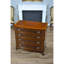 Commode Hepplale blanche à bandes acajou
