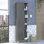 Armoire en lin à porte simple H 62 po, cinq tablettes extérieures, quatre tablettes intérieures