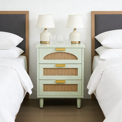 Table de chevet de style nordique avec rangement en rotin vert clair pour la chambre à coucher