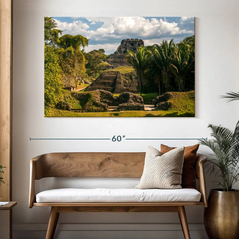 Ravi, ruines mayas de Xunantunich, H 34 po x l 51 po