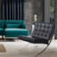 Chaise longue capitonnée en cuir italien noir et argent 32 po