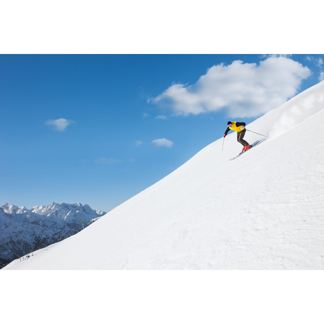 Skifahren Carving von Ultramarinfoto - No Frame Set auf Leinwand