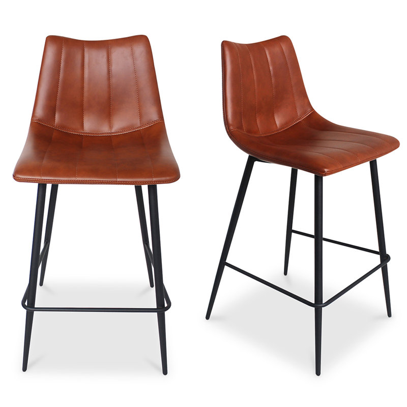 Tabouret de bar et de comptoir Finnigan, Tabouret de comptoir (siège d'une hauteur de 26 p, Brun / similicuir