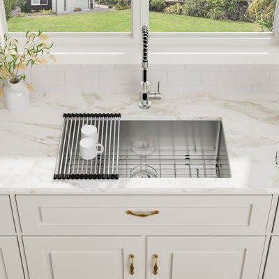 30" L x 18" W Undermount Kitchen Sink 16 Gauge Stainless Steel Kitchen Sink Single Bowl Kitchen Sink