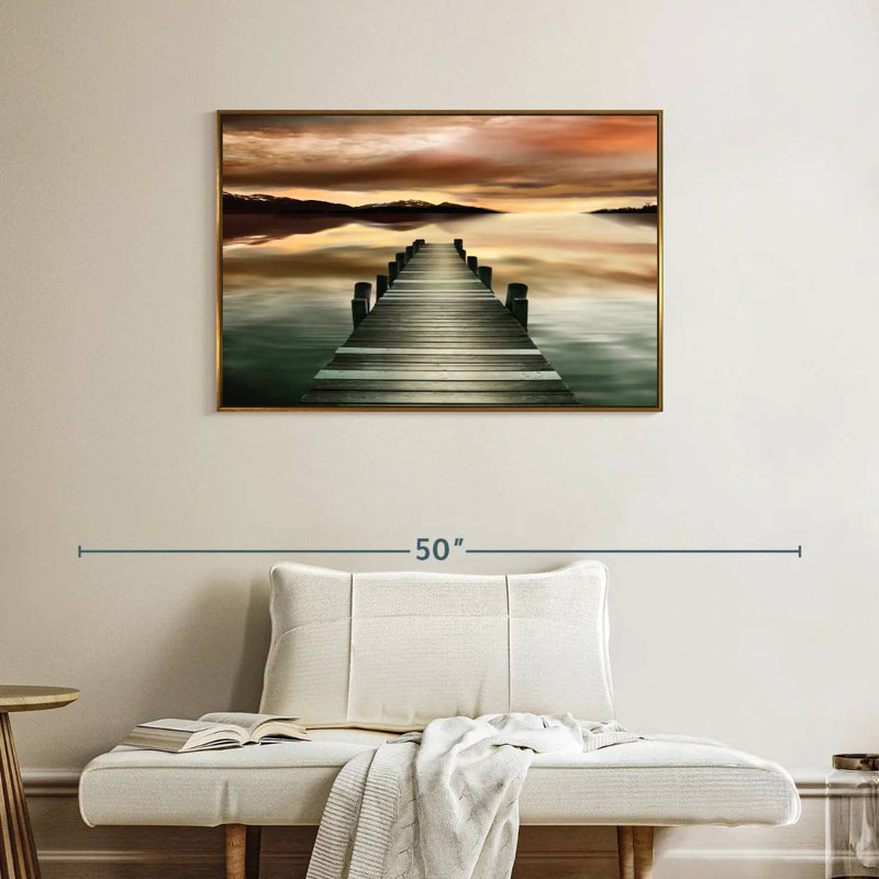 Jetée au coucher du soleil, Cadre flottant doré, 37 po x 25 po