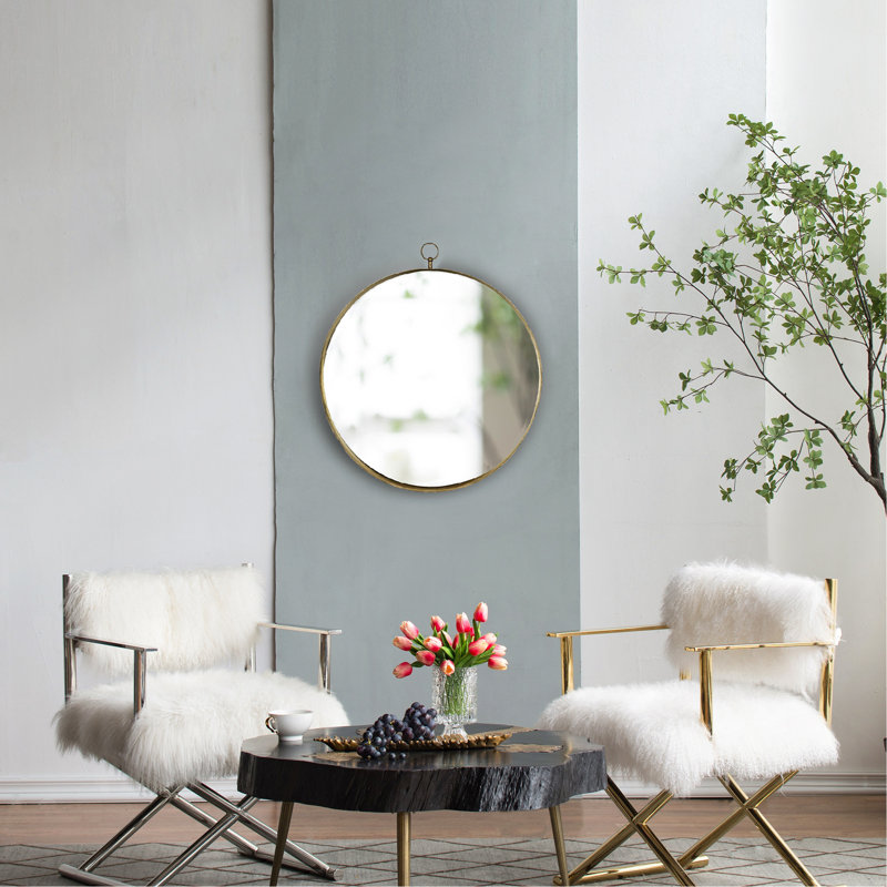Miroir mural polyvalent et élégant pour les intérieurs modernes, durable et réfléchissant la lumière avec une installation facile