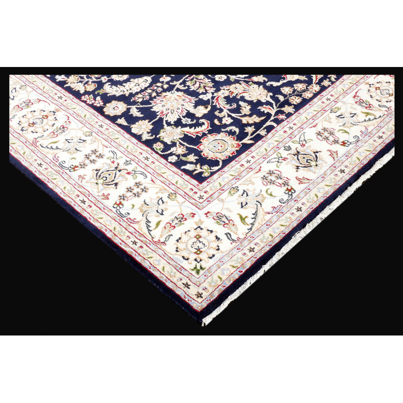 Walton Oriental Area Rug in White/Navy Blue