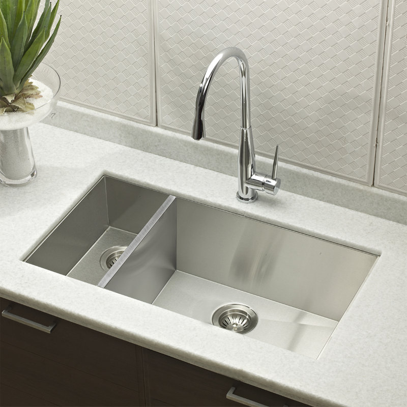 Contempo 33 " L Undermount Double Bowl Stainless Steel Kitchen Sink
