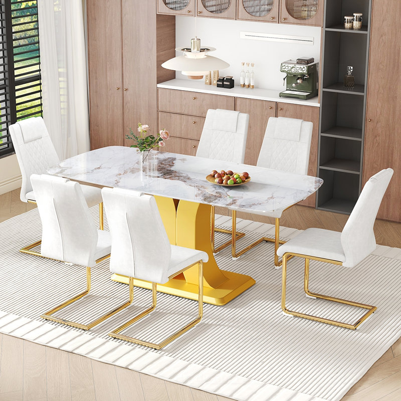 Table de salle à manger luxueuse à plateau en verre avec texture en marbre et pieds en forme de C élégants, y compris des fauteuils confortables en polyuréthane