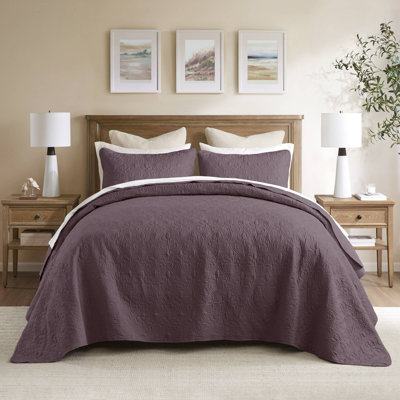 Quebec Reversible Bedspread Set