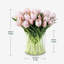 Arrangement de tulipes en soie dans un vase-198773888-198773903