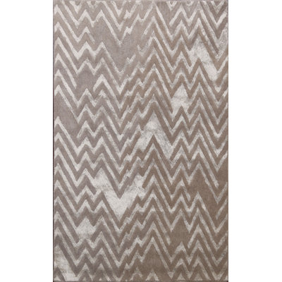 Mielke Chevron Indoor Rug