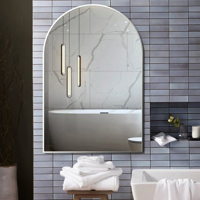 Miroir arqué argenté 20 po x 30 po pour mur de salle de bain Grace