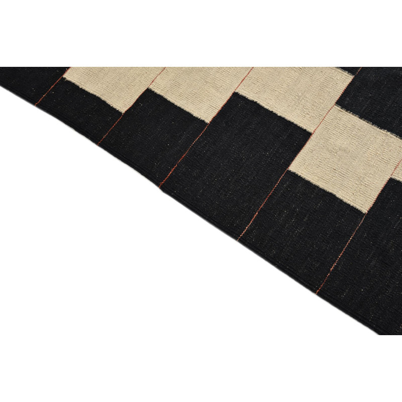 Tapis noir et blanc Ousley