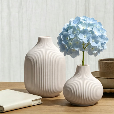 Set Of 3 White Ceramic Vases, Small Matte 3D Vertical Ribbed Vases For Pampas Grass, Fresh Flowers, Minimalist Centerpiece For Living Room, Shelf, Entryway, Wedding, Office Decor