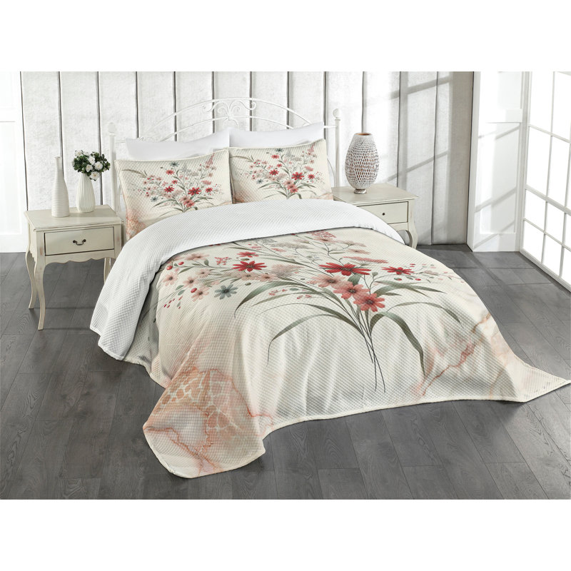 Polyester Floral Coverlet, Queen Coverlet / Bedspread + 2 Standard Shams