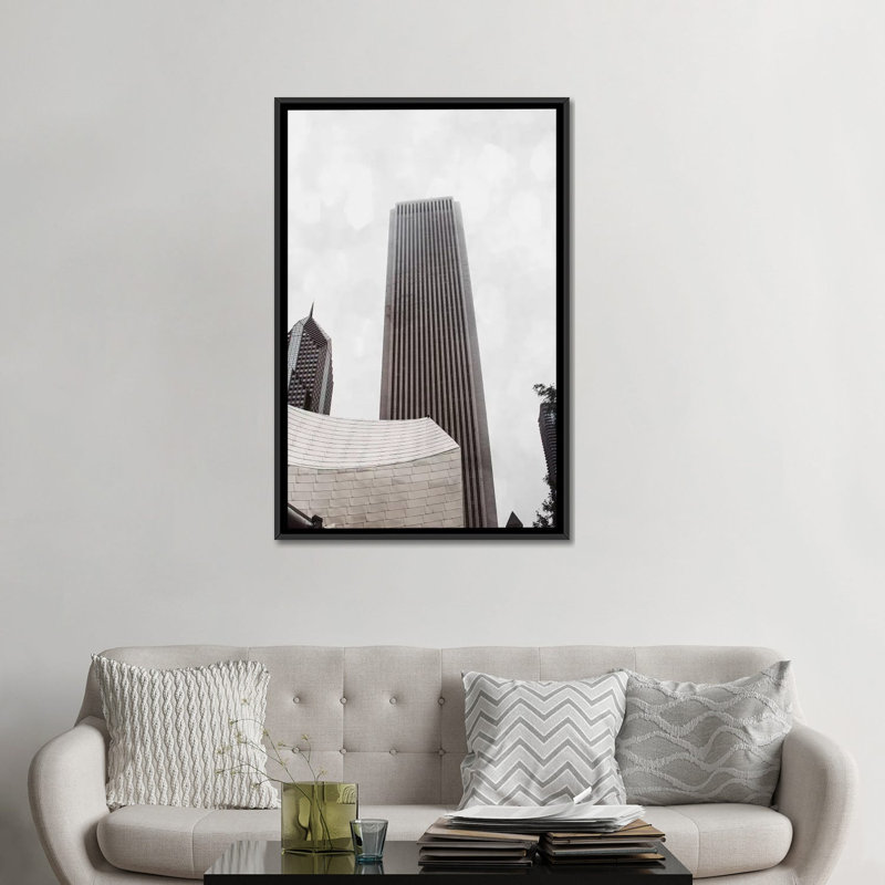 «Chicago Monotone II» par Sonja Quintero, impression sur toile, H 26 po x l 18 po x P 1,5 po, Toile avec cadre noir