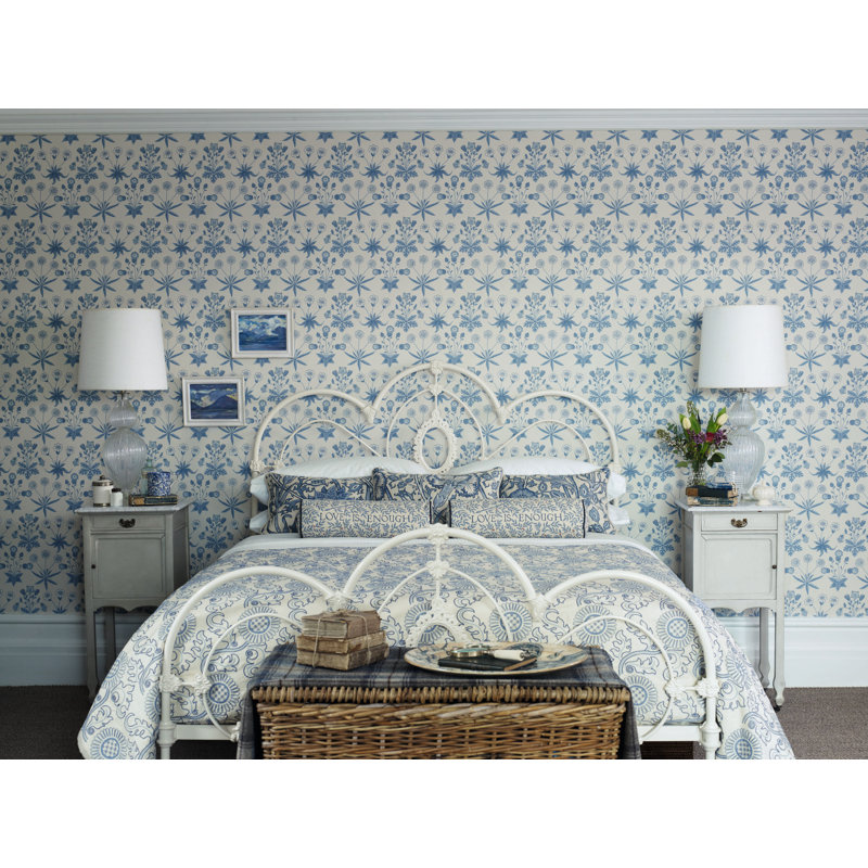 Daisy Wallpaper, Willow/Pink