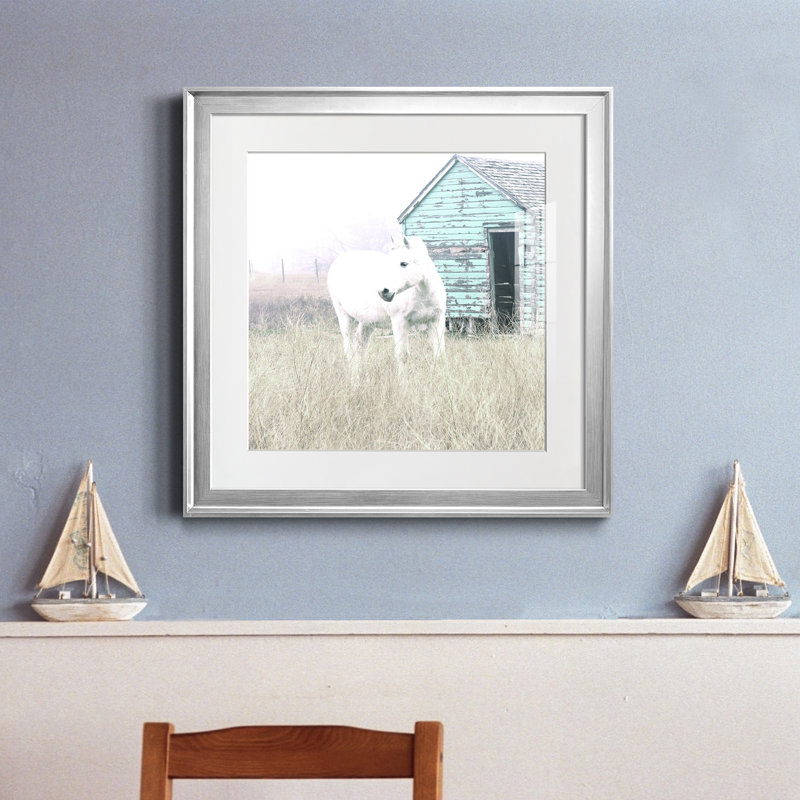 High High Horse I - photographie avec cadre, Encadrement argenté, H 22,5 po x l 22,5 po x P 1,5 po