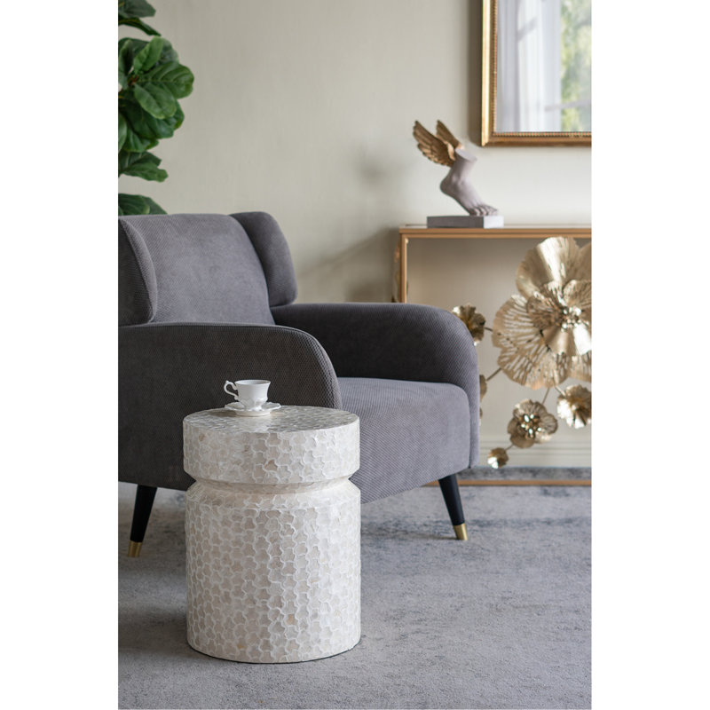 Tabouret décoratif en bois 14 po x 14 po x 18 po avec finition Capiz blanche