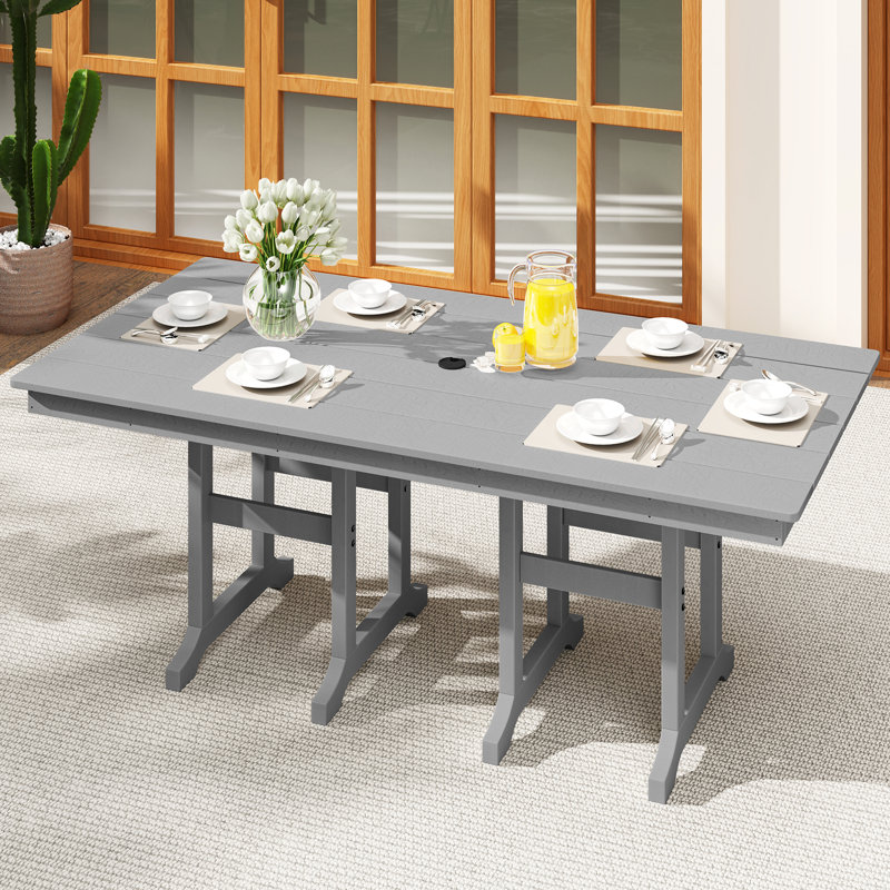  Table de salle à manger robuste en PEHD de 71 po de largeur Aunye, Gris