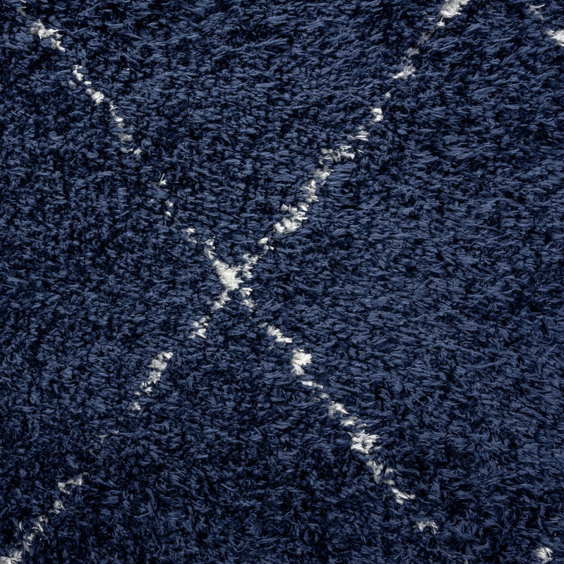 Tapis géométrique à poils longs bleu marine, Rectangle 5 pi 3 po x 7 pi 3 po