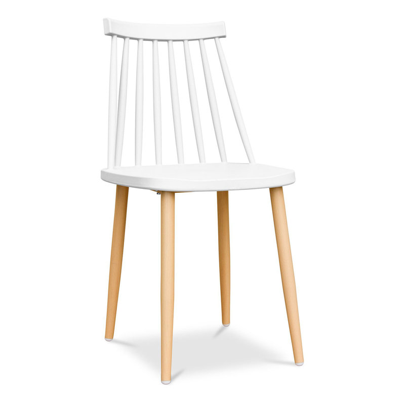 Chaise d'appoint blanche et naturelle à dossier Windsor en plastique et acier