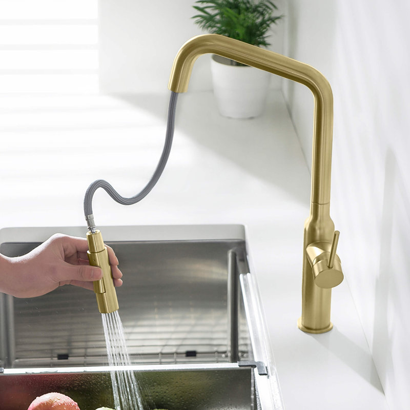 Robinet de cuisine à poignée simple avec accessoires Macon, Or brossé, Avec distributeur de savon