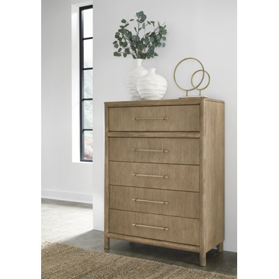 Commode 5 tiroirs en bois massif et manufacturé H 54 po Colleen