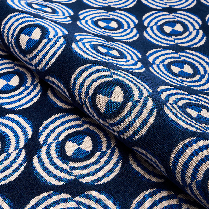 Tissu en velours Schumacher x Johnson Hartig Le Moderne, Cobalt
