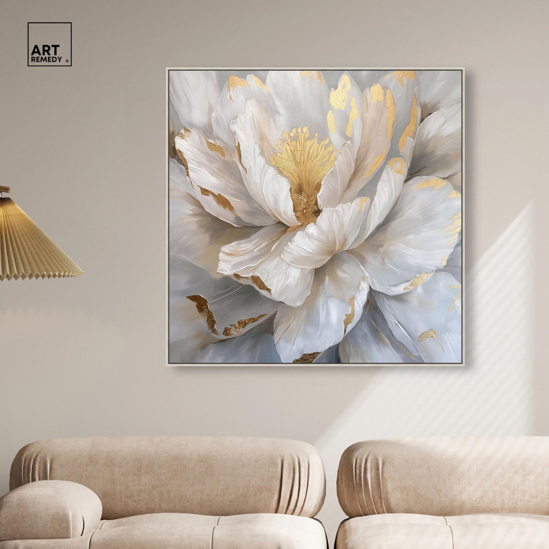 «Golden Veins of Grace», toile élégante par Art Remedy, H 31 po x l 31 po, Cadre flottant, Argent argent