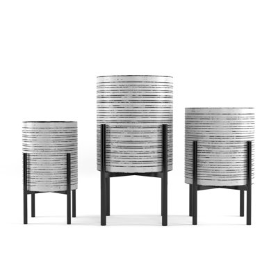 Wendolyn Metal Planter