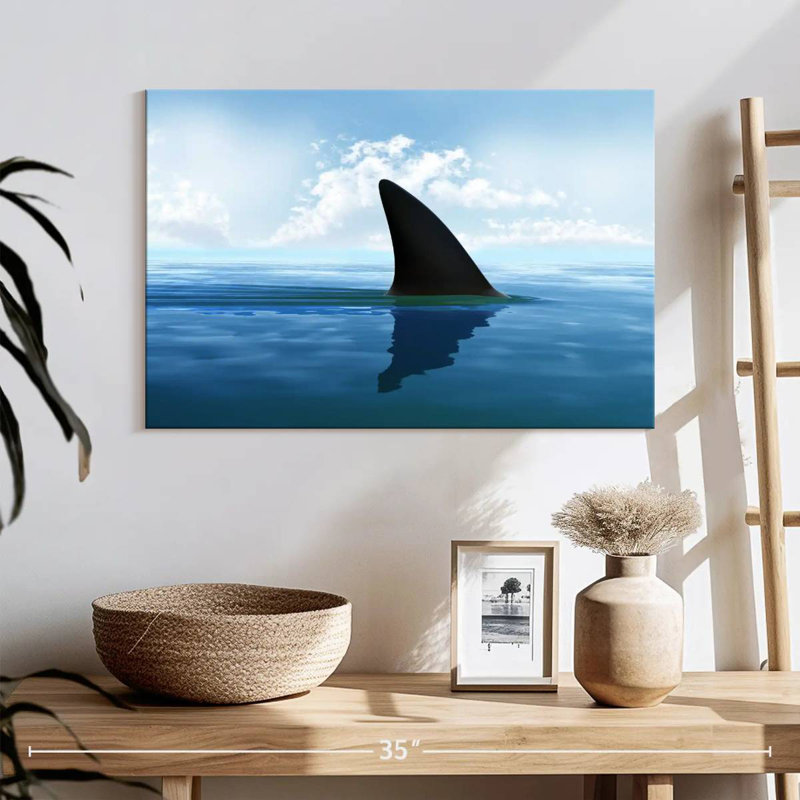 Crowle Shark Fin, 16" H x 24" W