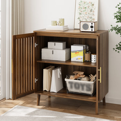 Armoire en noyer - l 31,5 po avec rangement pour la salle à manger et le salon avec portes à persiennes