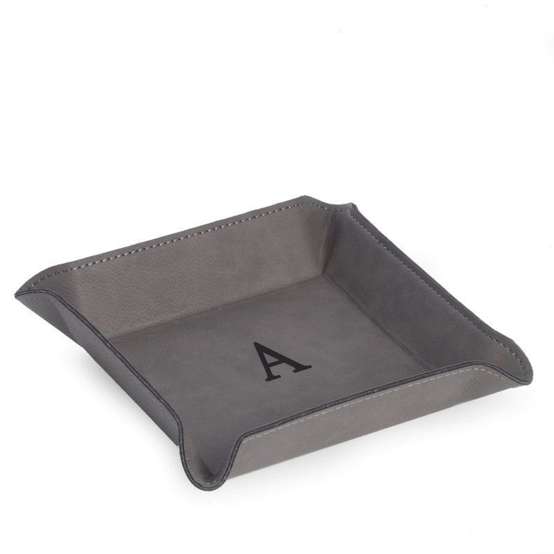 Plat à breloques, Gris
