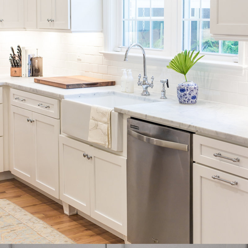 Pranav 30'' L Single Bowl Fireclay Kitchen Sink