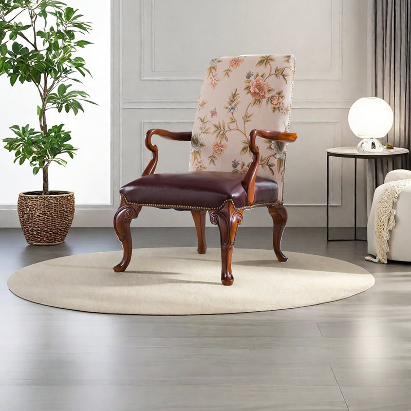 Elegant and retro-style casual chair