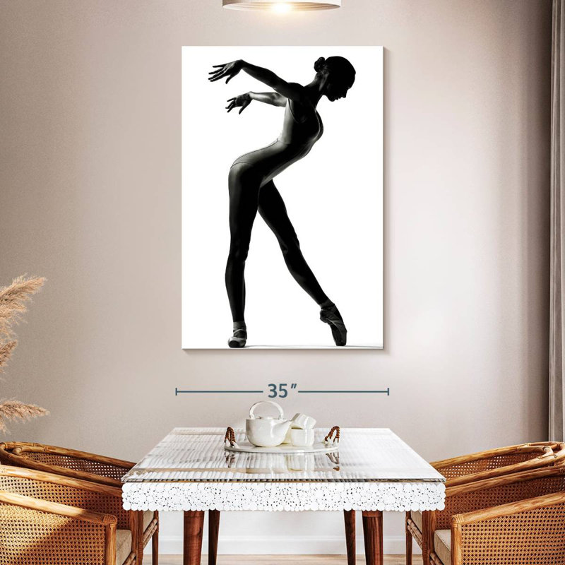 Ener Expressive Ballerina, H 51 po x l 34 po