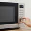 20L 800w Solo Microwave Black