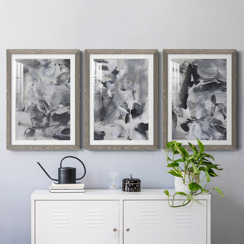 «Black & White Mix I», ensemble de 3 reproductions de cadres photo, H 31,5 po x l 47 po x P 1,5 po, Gris