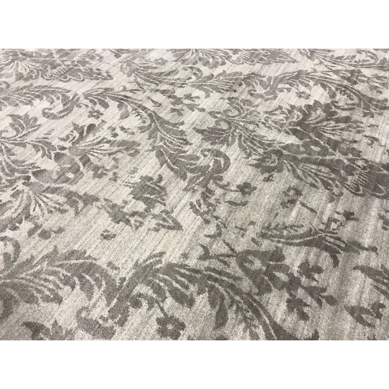 Tapis gris clair noué à la main de haute qualité