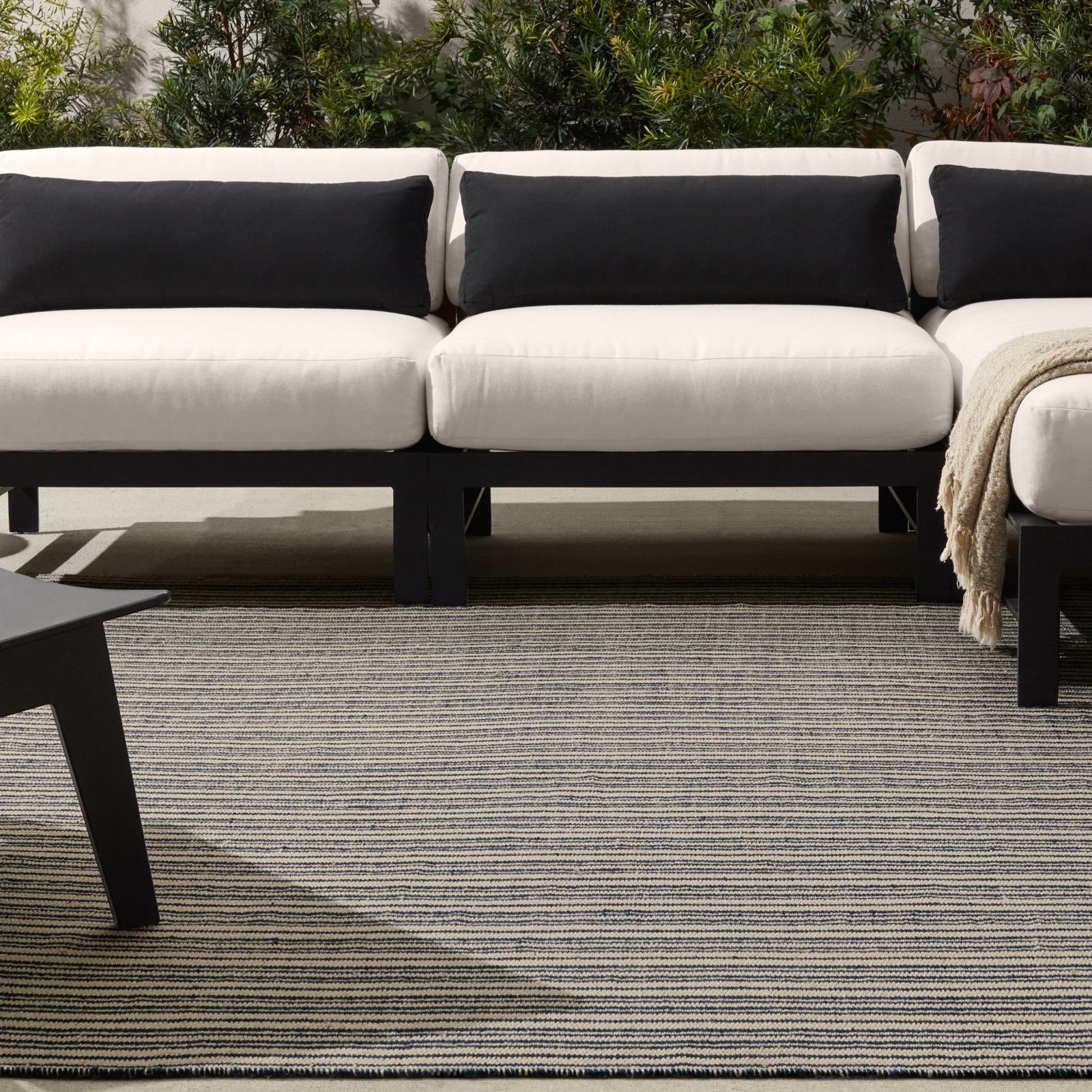 Chandlee Hand Woven Area Rug, Rectangle 2' x 3'
