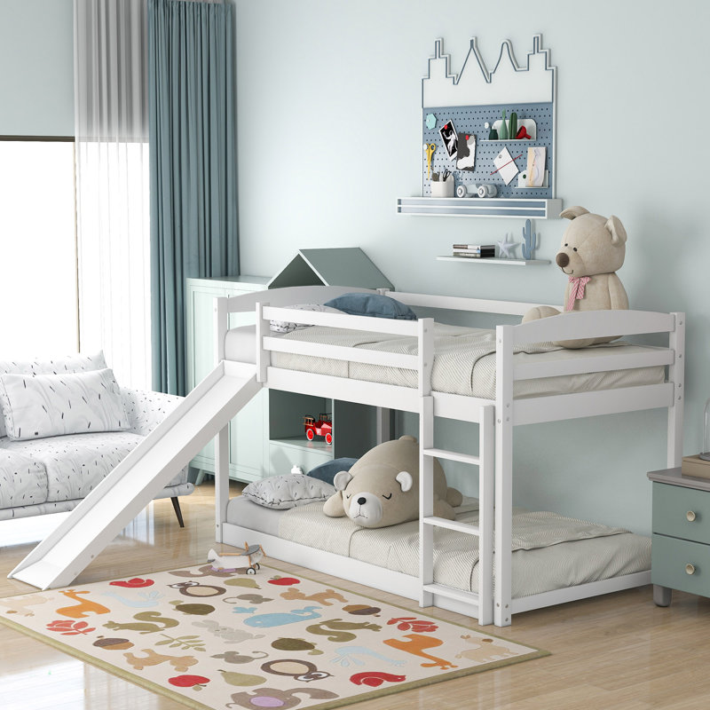 Lit superposé simple au-dessus d'un lit simple avec glissière convertible et échelle, Blanc